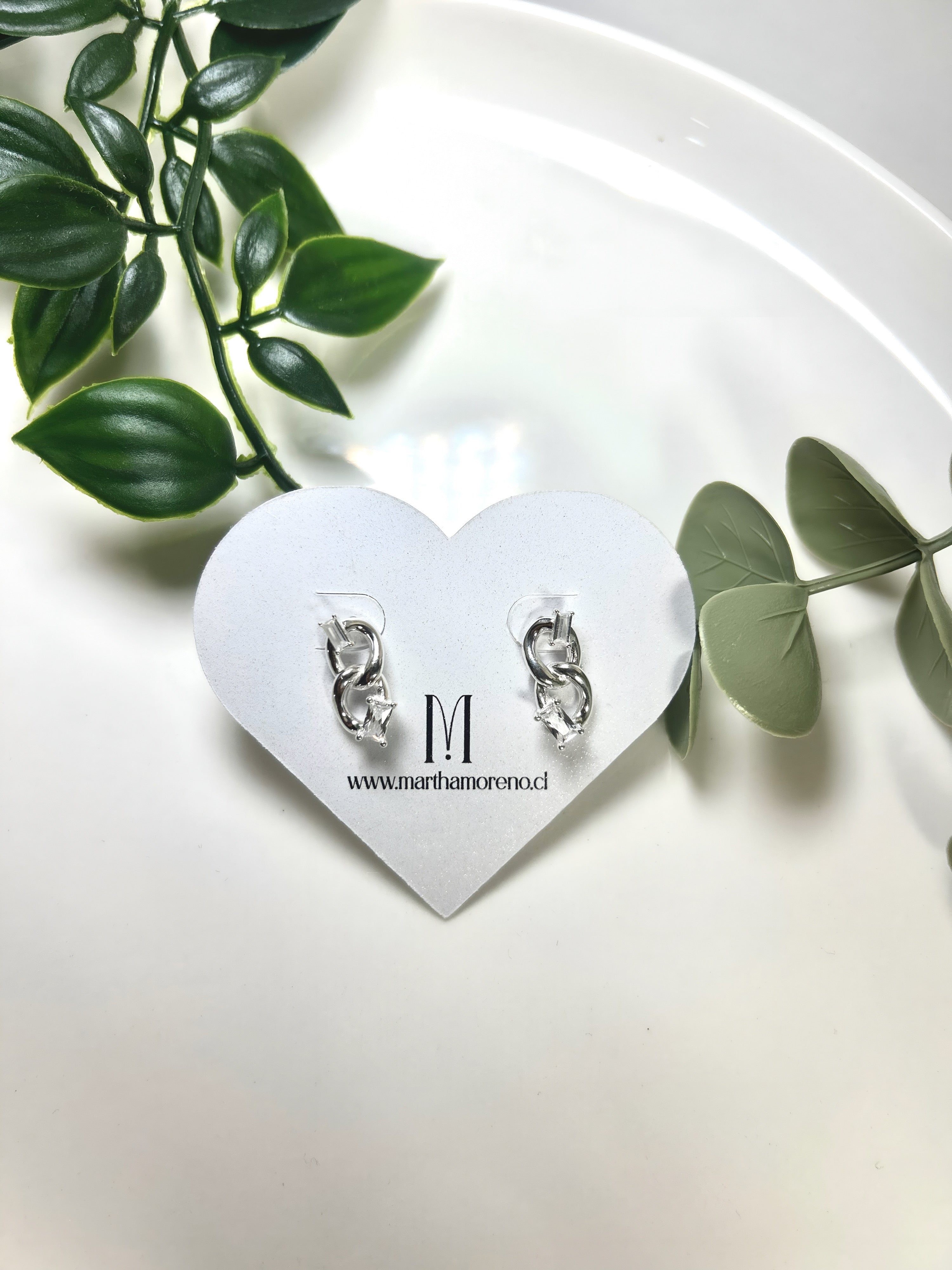 Aros en forma eslabones con circonita