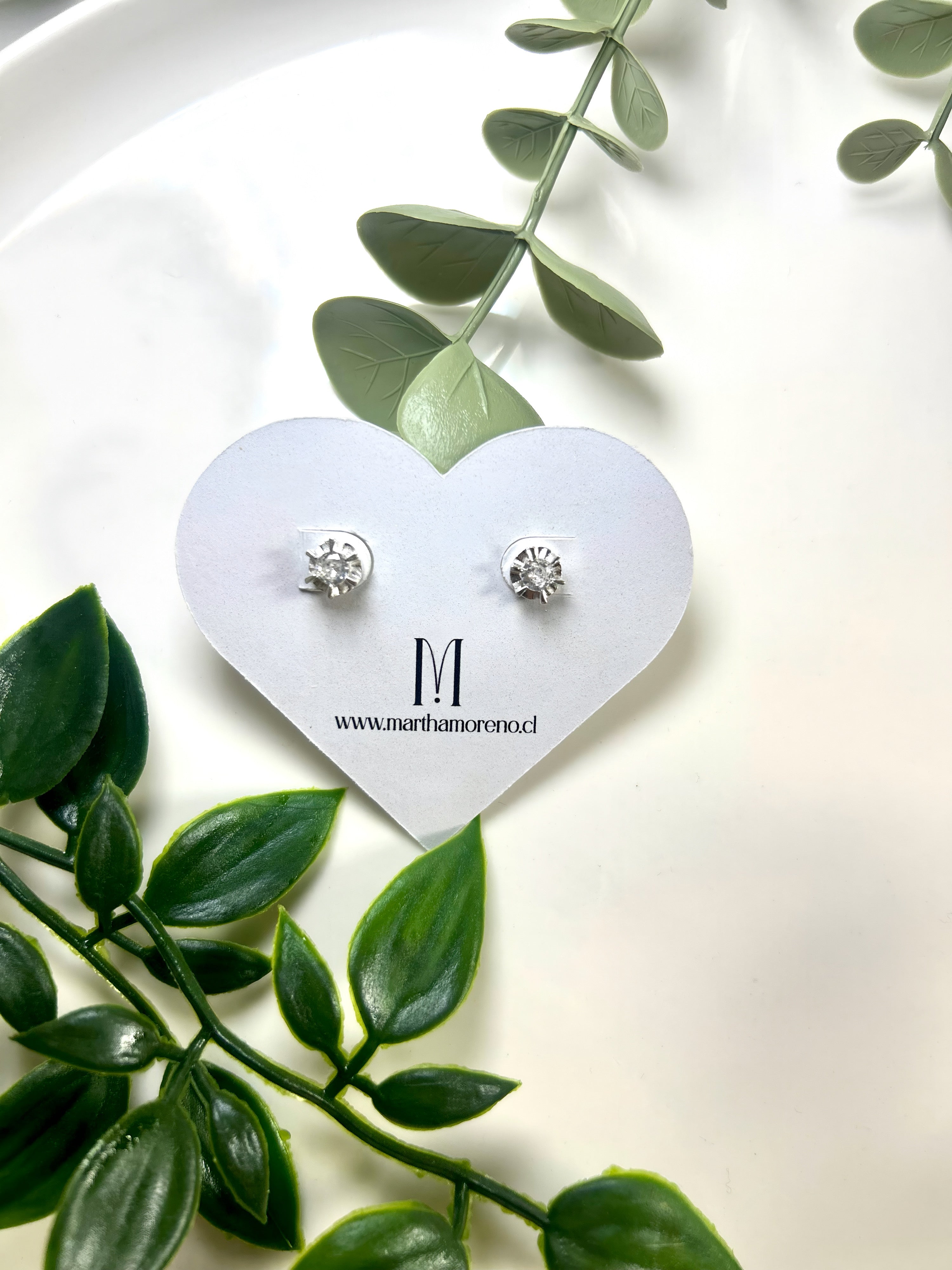 Aros solitario en plata con circonita