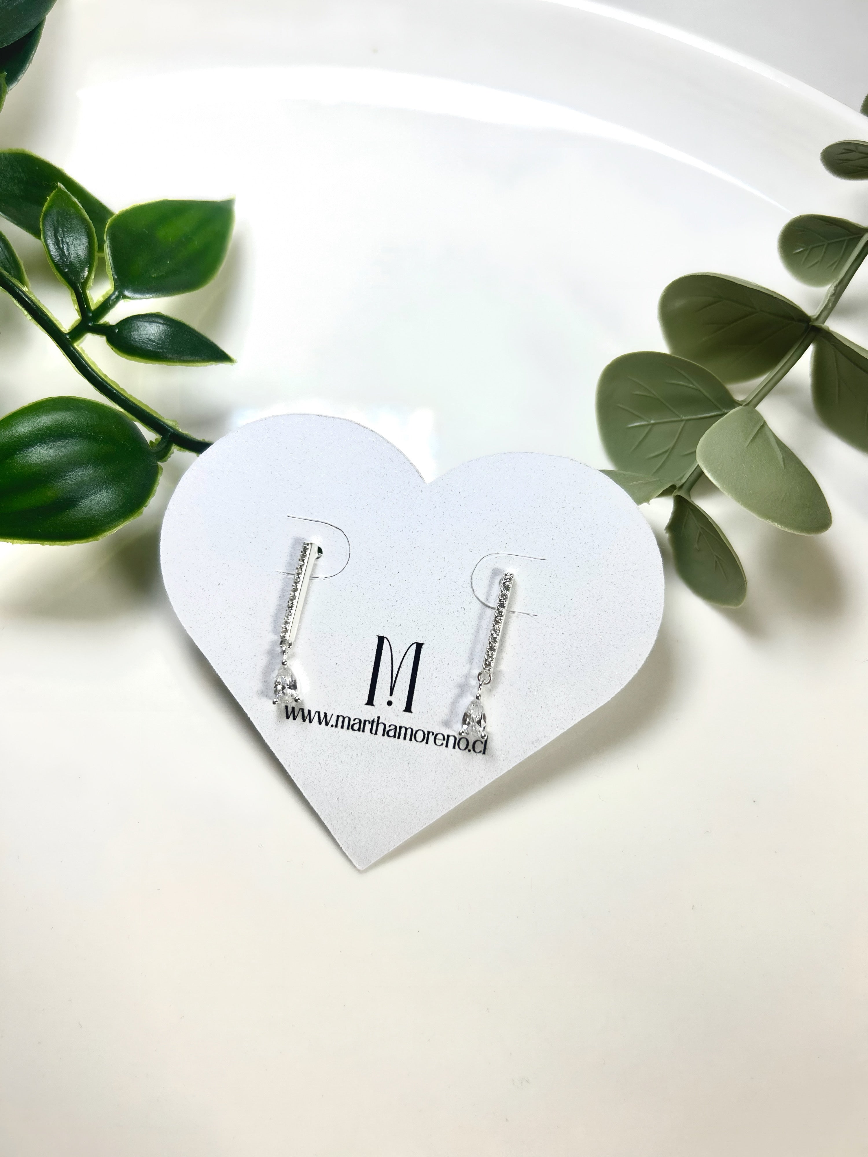 Aros colgantes de circonitas y gota