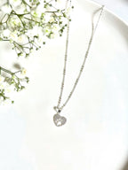 Collar corazón calado y patita de perro con circones