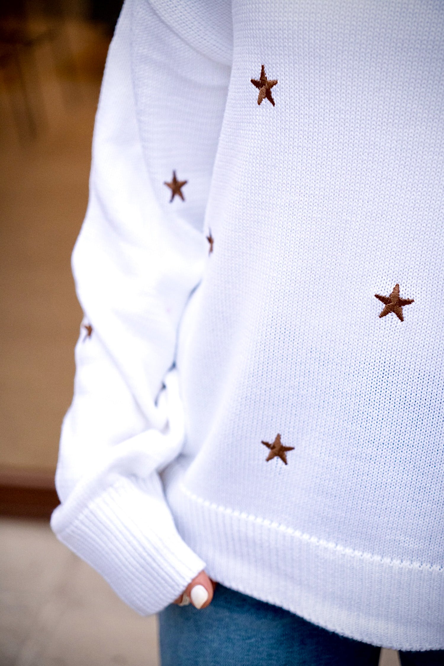 Sweater Ivory Blanco Estrellas Doradas