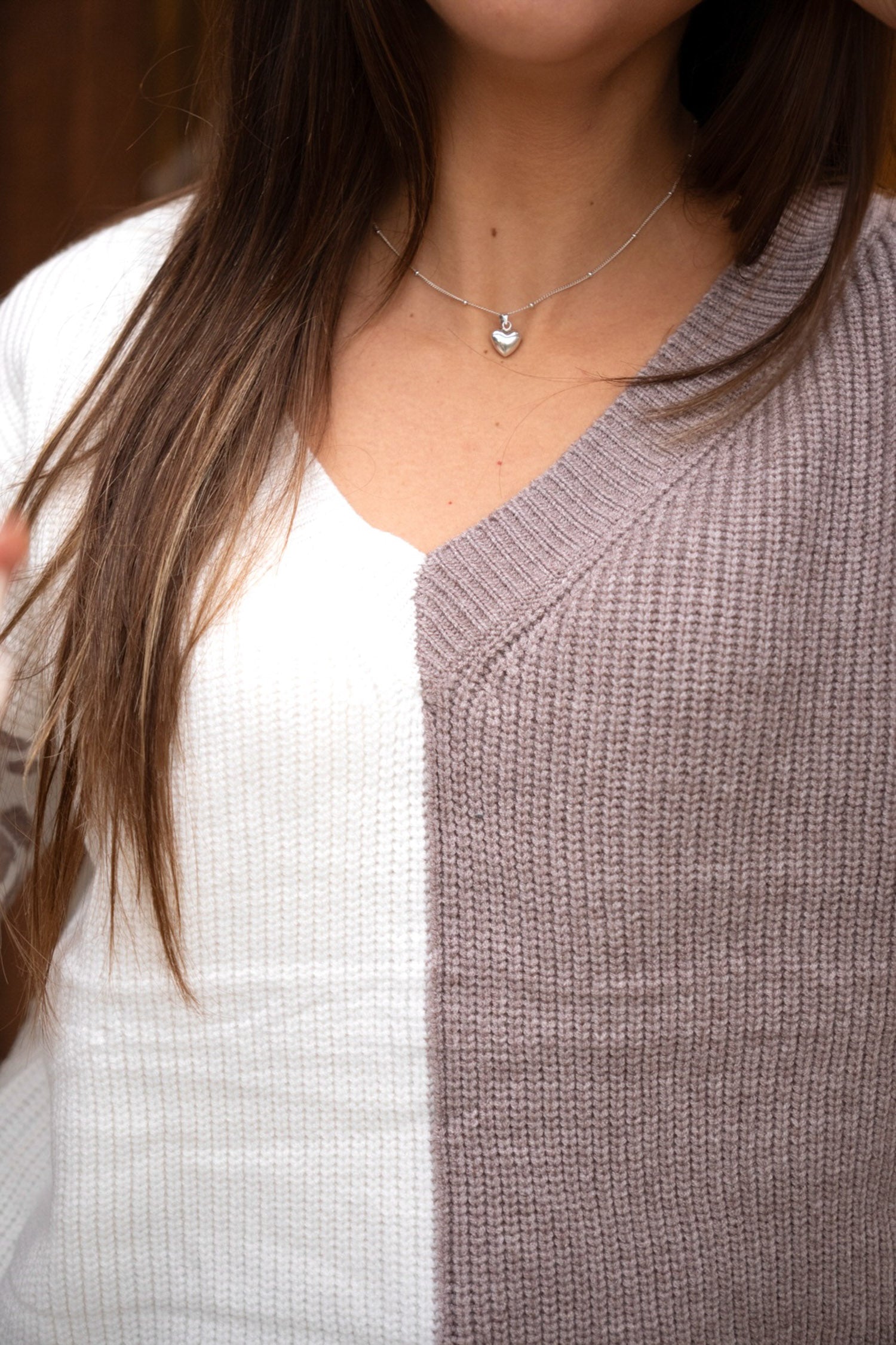 Sweater Emma Taupé y Blanco