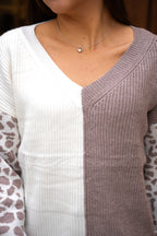 Sweater Emma Taupé y Blanco